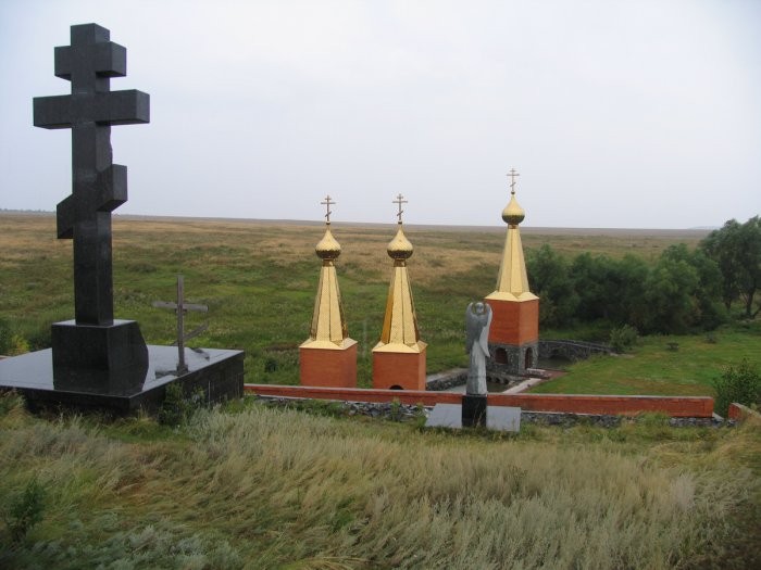 Родник освященный в честь иконы Божией Матери &laquo;Казанская&raquo; село Старое Вечканово,Исаклинский район: фотография № 1